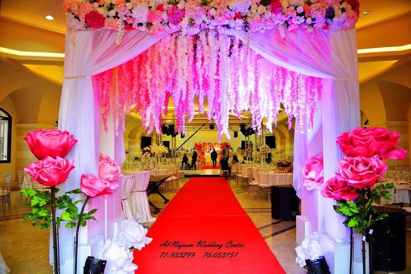 Alnojoom Events since 2008 1st branch kabrshmoun 2nd branch queens plaza bouchrieh