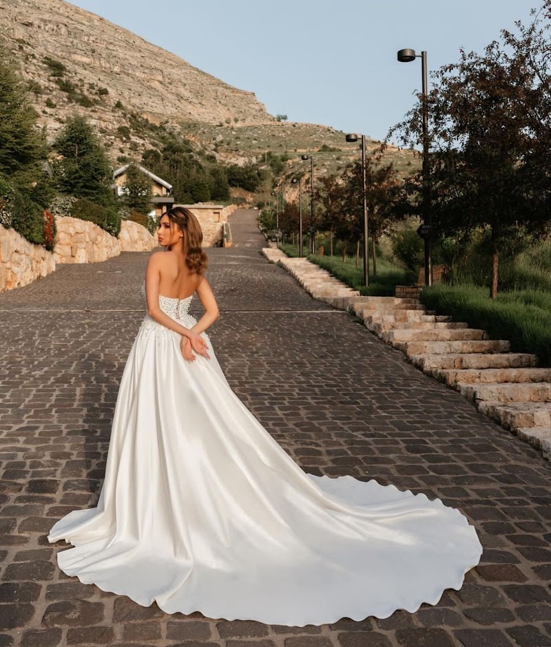 Alora wedding dresses