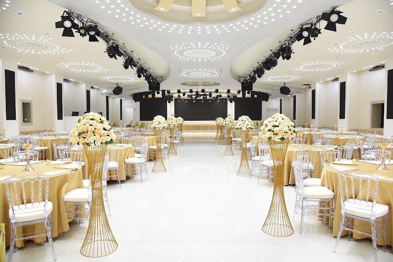 First class wedding center