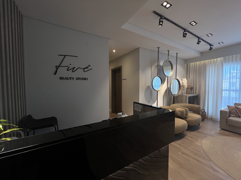 FIVE DEGREES BEAUTY STUDIO