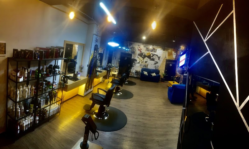 Laurence Salon