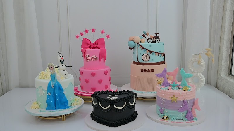 Pink Cakes Dubai