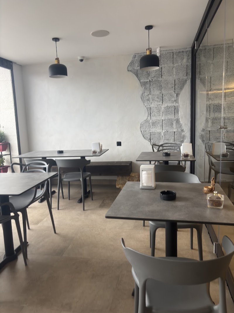 Praline Cake Shop & Coffee House