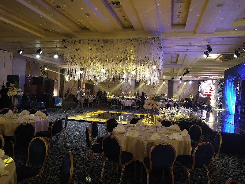 Safir Halls