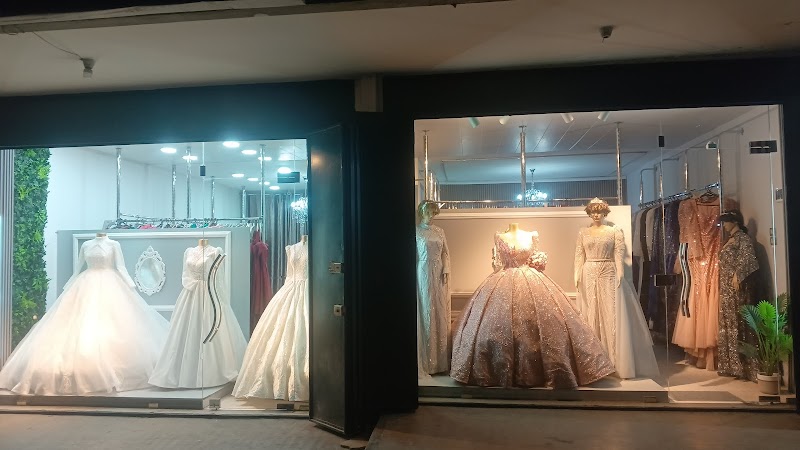 Snow White Fashion - Wedding Dresses