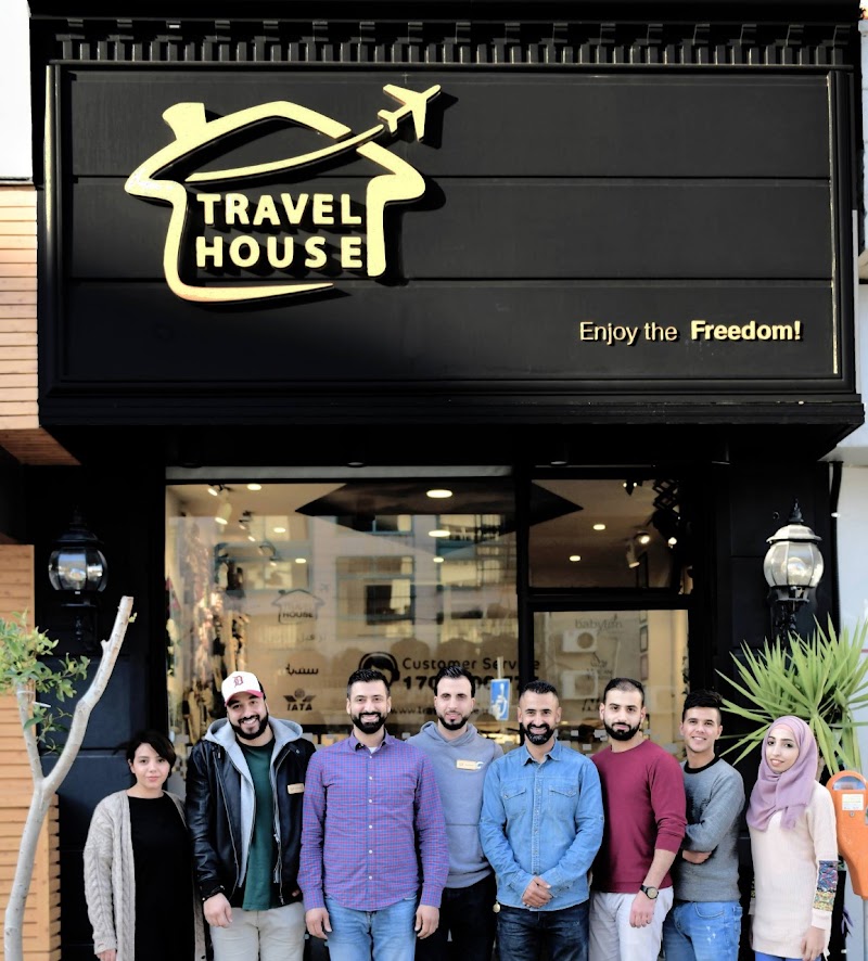 Travel House For Travel & Tourism