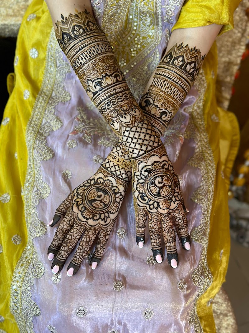 UmSaif / Farheen's Henna Art