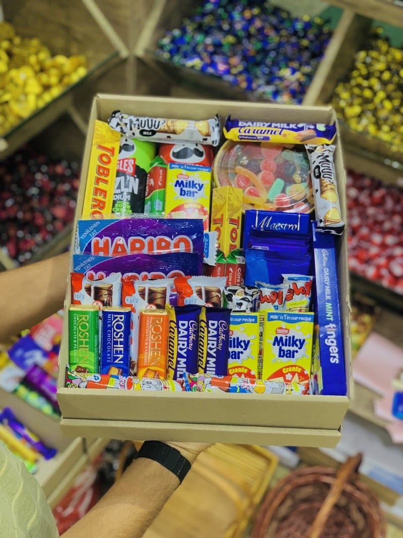 محل روشين للشوكولاطه وتغليف الهدايا